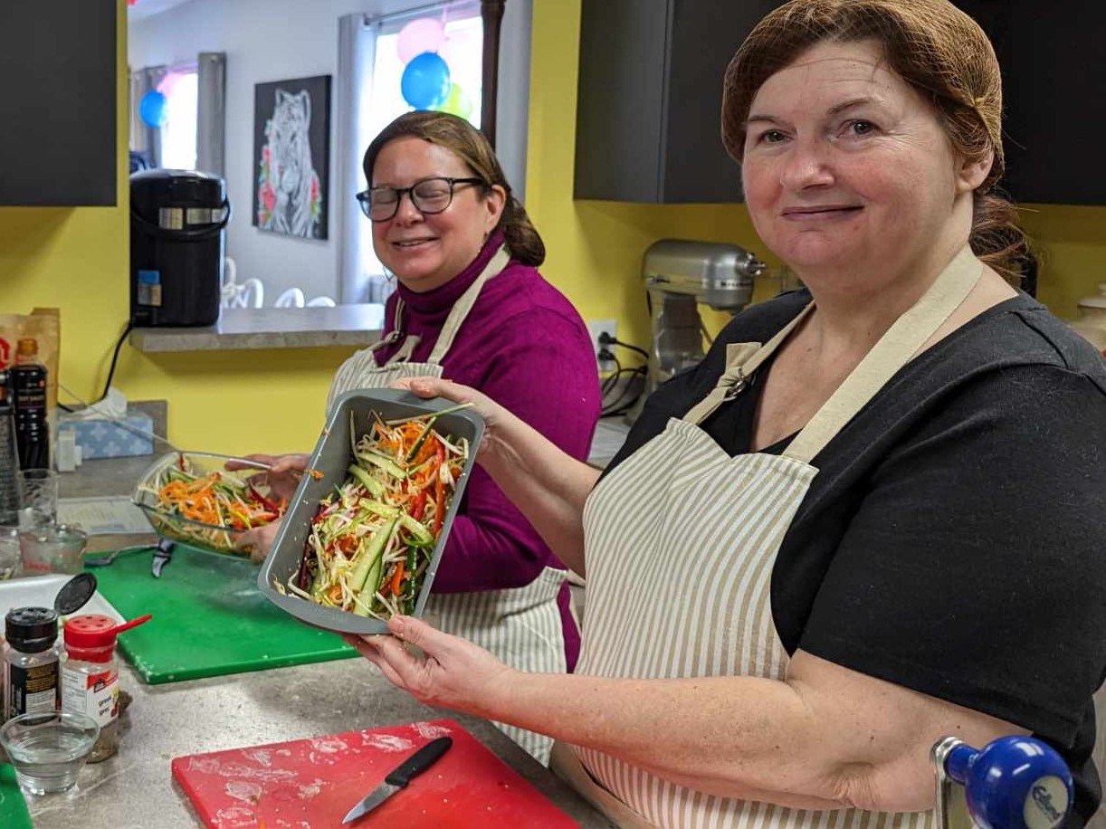 Photo du camion avec des denrées alimentaires 3